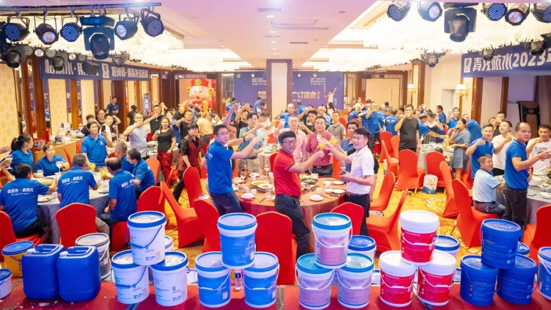 Spectacular Success: Qinglong Waterproof's 2023 Brand Promotion Event at Haikou Railway Station!